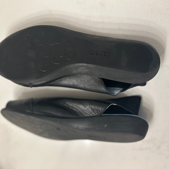 Cloud Footwear Caliber Black Sandal/Flat Size 37 EU - Picture 6 of 10
